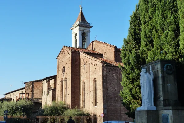 Franciskus kyrka, prato, Toscana, Italien — Stockfoto