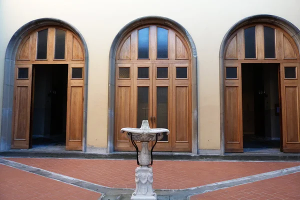 St. bartolomeo kirche, prato, toskana, italien — Stockfoto
