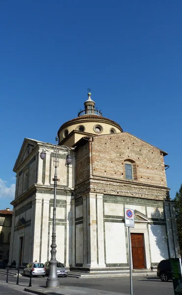 Βασιλική της santa maria delle carceri και αυτοκράτορα κάστρο, Πράτο, Τοσκάνη, Ιταλία — Φωτογραφία Αρχείου