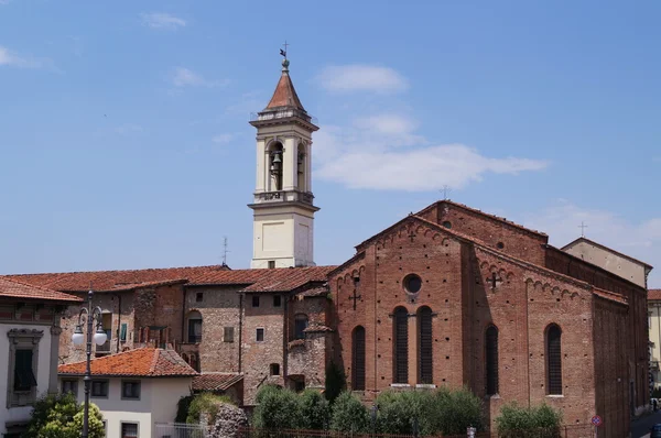 Aziz francis Kilisesi, prato, Toskana, İtalya — Stok fotoğraf