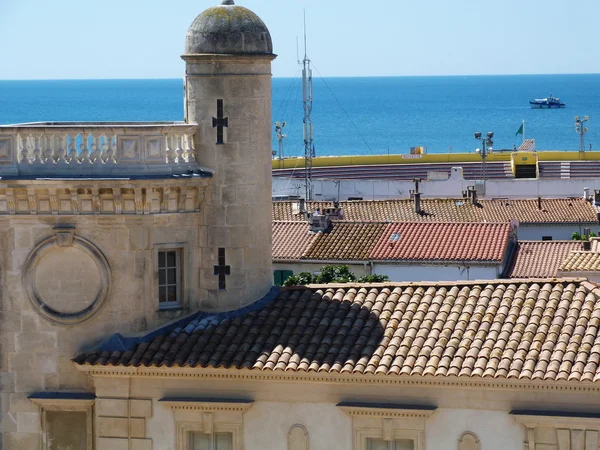 Pohled na st maries de la mer z střechy kostela notre dame de la mer — Stock fotografie