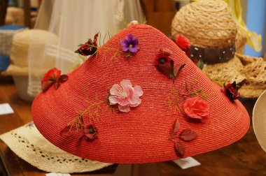 Floransalı hasır şapka, İtalya