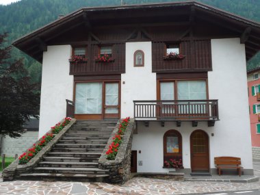 tipik ev, pejo, trentino, İtalya