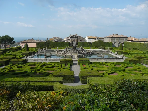 Jardín italiano en el parque de Villa Lante, Bagnaia, Viterbo, Italia —  Fotos de Stock