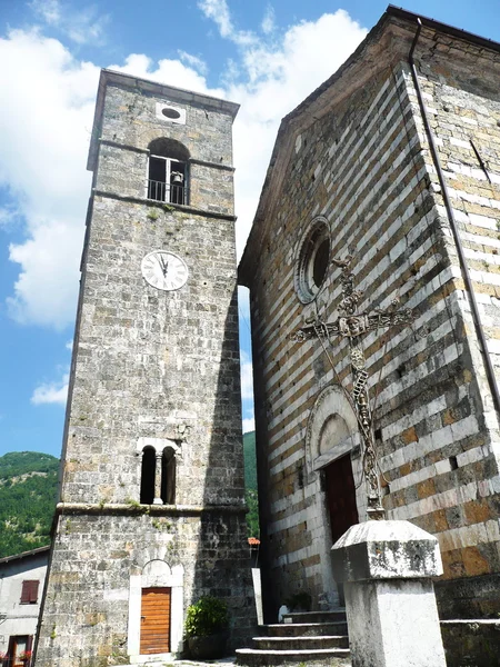 Kerk in lunigiana, Italië — Stockfoto