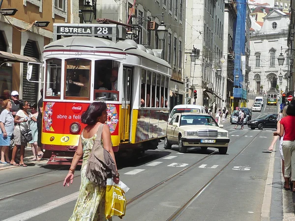 Tranvía en Lisboa, Portugal — Foto de Stock