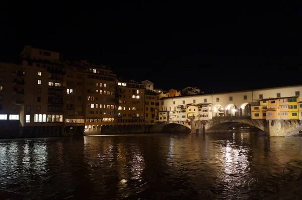 Puente Ponte Vecchio Con Río Arno Inundado Por Noche Florencia — Foto de Stock