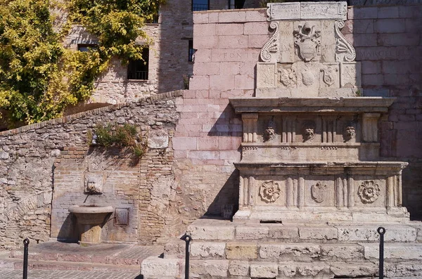 Marcella Brunnen Assisi Italien — Stockfoto