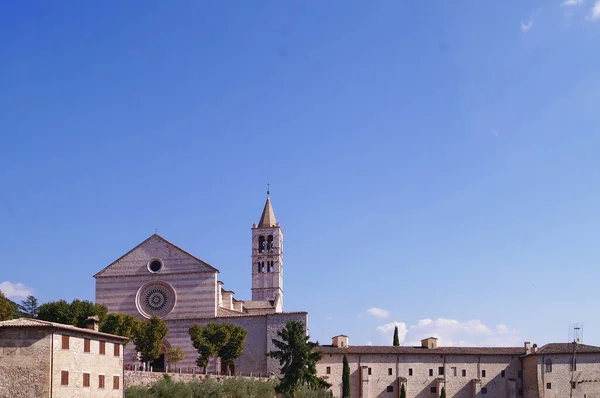 View Basilica Santa Chiara Assisi Italy — Stock Photo, Image