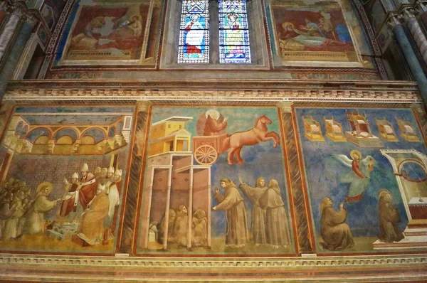 Fresky Uvnitř Horní Baziliky San Francesco Assisi Itálie — Stock fotografie