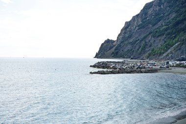 Monterosso 'da denizdeki uçurum, Cinque Terre, İtalya