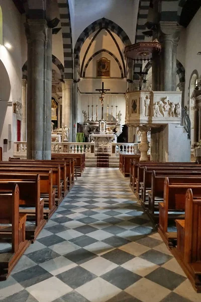 Εσωτερικό Της Εκκλησίας Του San Giovanni Battista Στο Riomaggiore Cinque — Φωτογραφία Αρχείου