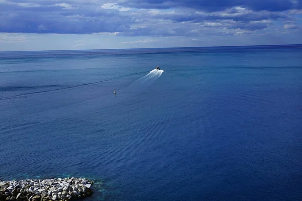 Das Meer Vor Der Stadt Riomaggiore Cinque Terre Italien — Stockfoto