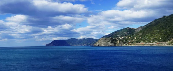 意大利Cinque Terre Manarola附近的利古里亚海岸 — 图库照片