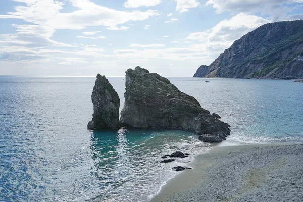 Rock Monterosso Cinque Terre Italia – stockfoto