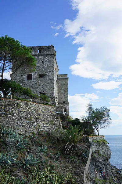 Building Cliffs Monterosso Cinque Terre Italy — Zdjęcie stockowe