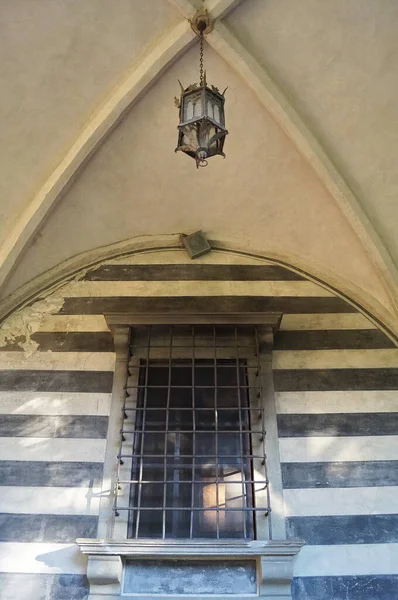 Okno Portiku Velkého Kláštera Santa Maria Novella Florencii Itálie — Stock fotografie