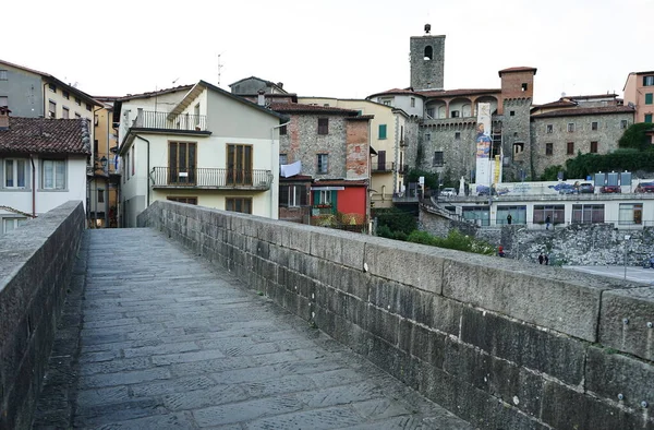 Madonna Bridge Turrite Secca Stream Castelnuovo Garfagnana Toscana Itália — Fotografia de Stock