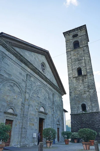 Igreja Dos Santos Pedro Paulo Castelnuovo Garfagnana Toscana Itália — Fotografia de Stock