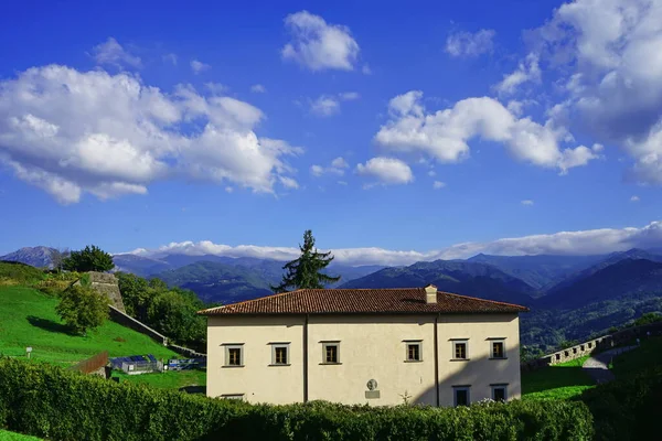 Castelnuovo Garfagnana Daki Mont Alfonso Kalesi Ndeki Binalar Toskana Talya — Stok fotoğraf