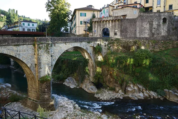 Santa Lucia Bridge Serchio River Castelnuovo Garfagnana Tuscany Italy — Fotografia de Stock