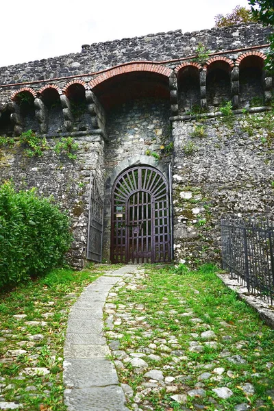 Vstupní Dveře Rocca Estense Trassilico Garfagnana Toskánsko Itálie — Stock fotografie