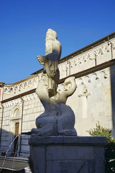 Fountain Giant Side Cathedral Carrara Tuscany Italy — Stockfoto