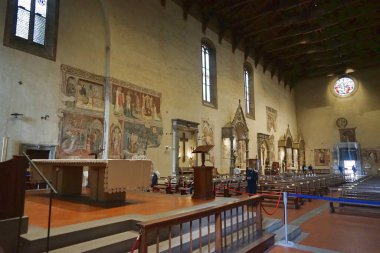 Arezzo, Tuscany, İtalya 'daki San Francesco Bazilikasının içi