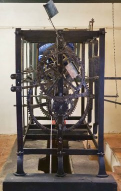 16. yüzyıldan kalma antik saat mekanizması Arezzo, Toskana, İtalya 'daki Kardeşlik Sarayı' nda.