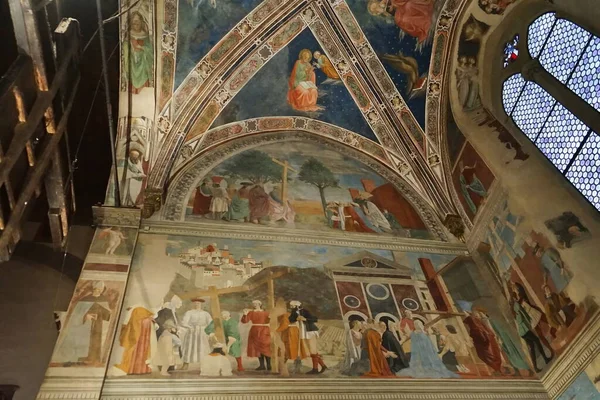 Fresky Uvnitř Baziliky San Francesco Arezzo Toskánsko Itálie — Stock fotografie