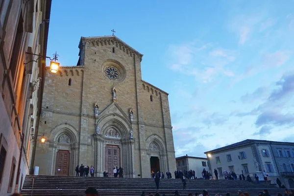 意大利托斯卡纳Arezzo大教堂立面 — 图库照片
