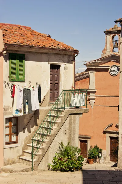 Daily life in the small town of Poggio, Elba Island - Tuscany — Stock Photo, Image