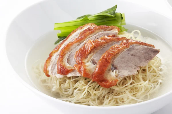 Noodle soup with Chinese roasted duck — Stock Photo, Image