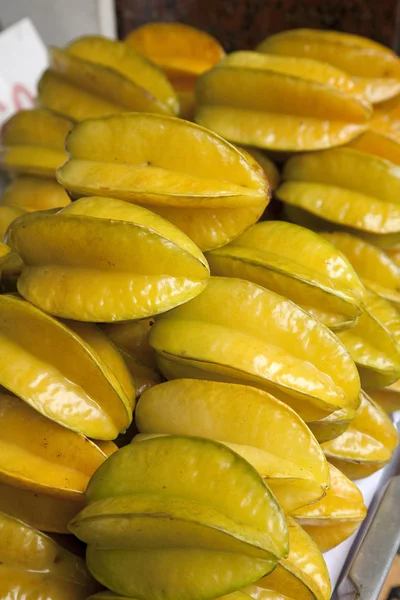 Star fruits in fresh market — Stock Photo, Image