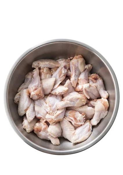 Alitas de pollo en cuenco de metal —  Fotos de Stock