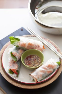 karides taze bahar rulo