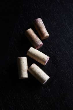 siyah masada şarap cork