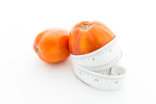 Tomate con cintura medida. dieta concepto de pérdida de peso . — Foto de Stock