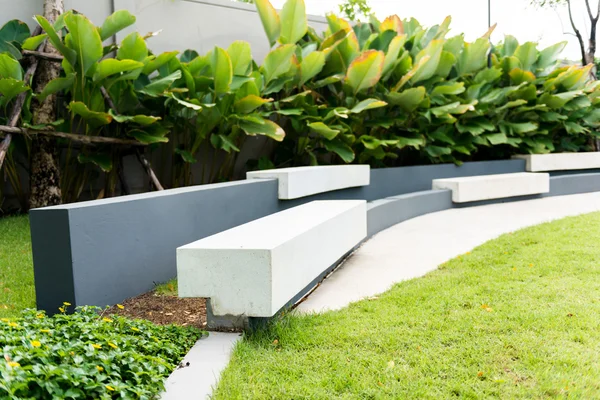 Banc en béton blanc — Photo