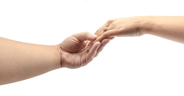 Anillo de compromiso, novia y novio manos cerrar anillo — Foto de Stock