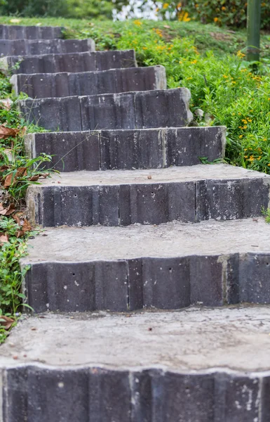 Stenen trappen aanloop — Stockfoto