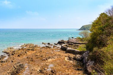 Cliff beach mavi deniz