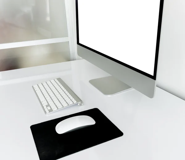 Bureau met de pc — Stockfoto