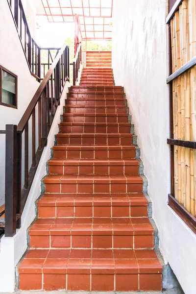 Escalera de ladrillo rojo —  Fotos de Stock