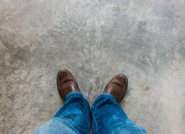 Love concept with Brown leather shoes — Stock Photo, Image