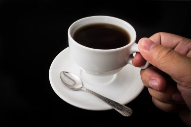 El ele tutuşup kahve içelim.
