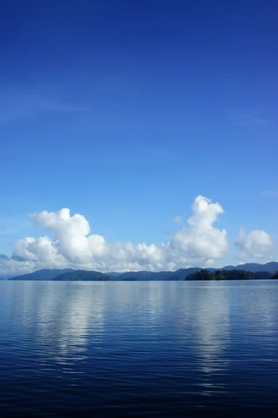 マレーシア ・ トレンガヌ ケニール湖の淡水湖を作った男 — ストック写真
