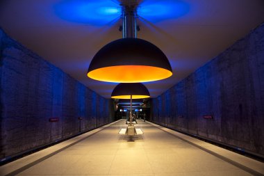 u bahn istasyonu
