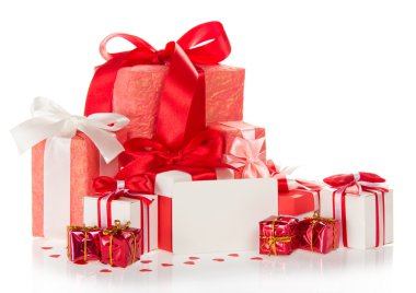 Noel hediyeleri için çeşitli kutular ve Noel için boş tebrik kartı