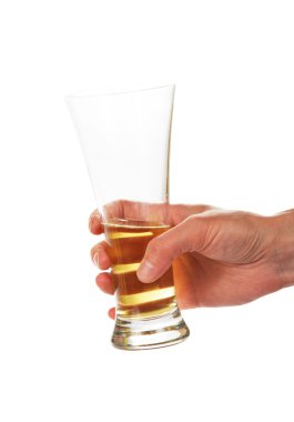 değil tam bir bardak bira bir el